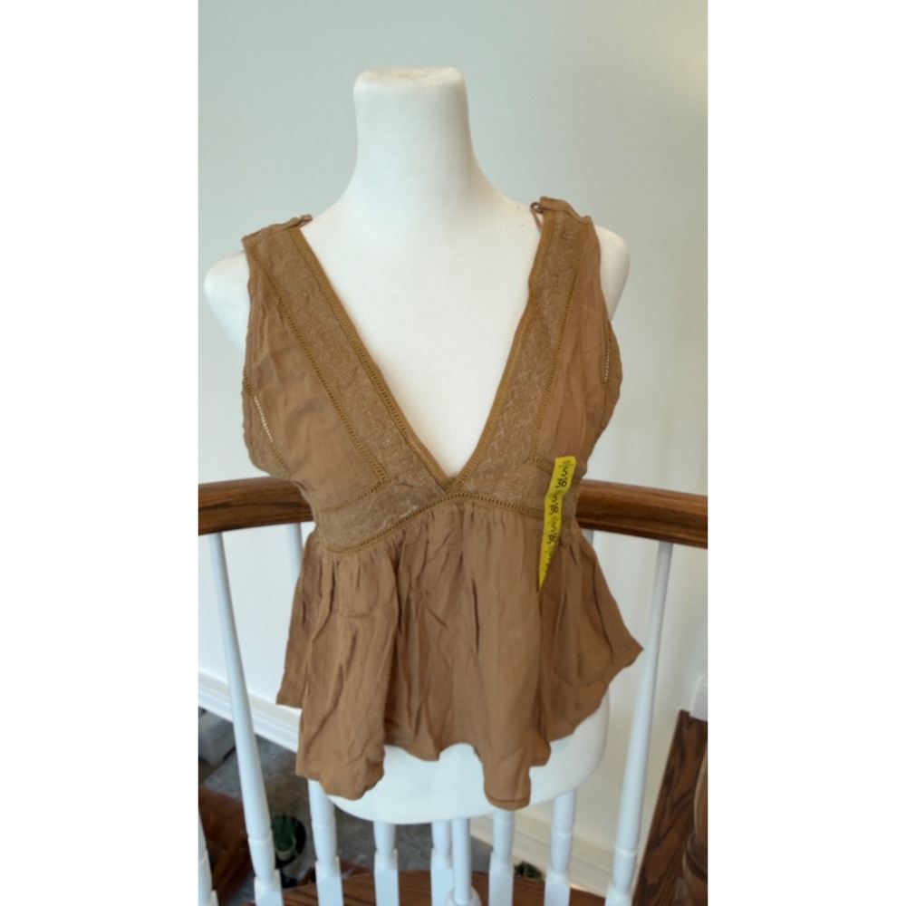 Melrose Place Womens Cropped Eyelet Top Size S Tan/Brown